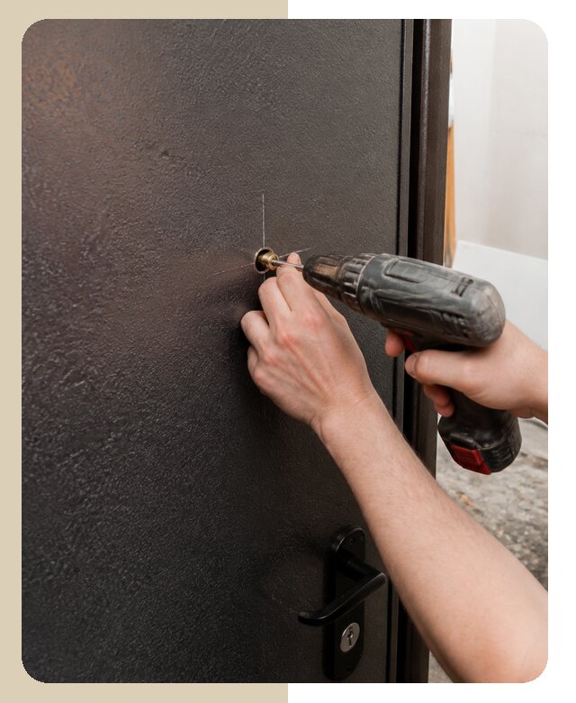 Профессиональная установка дверного глазка в Ахтубинске